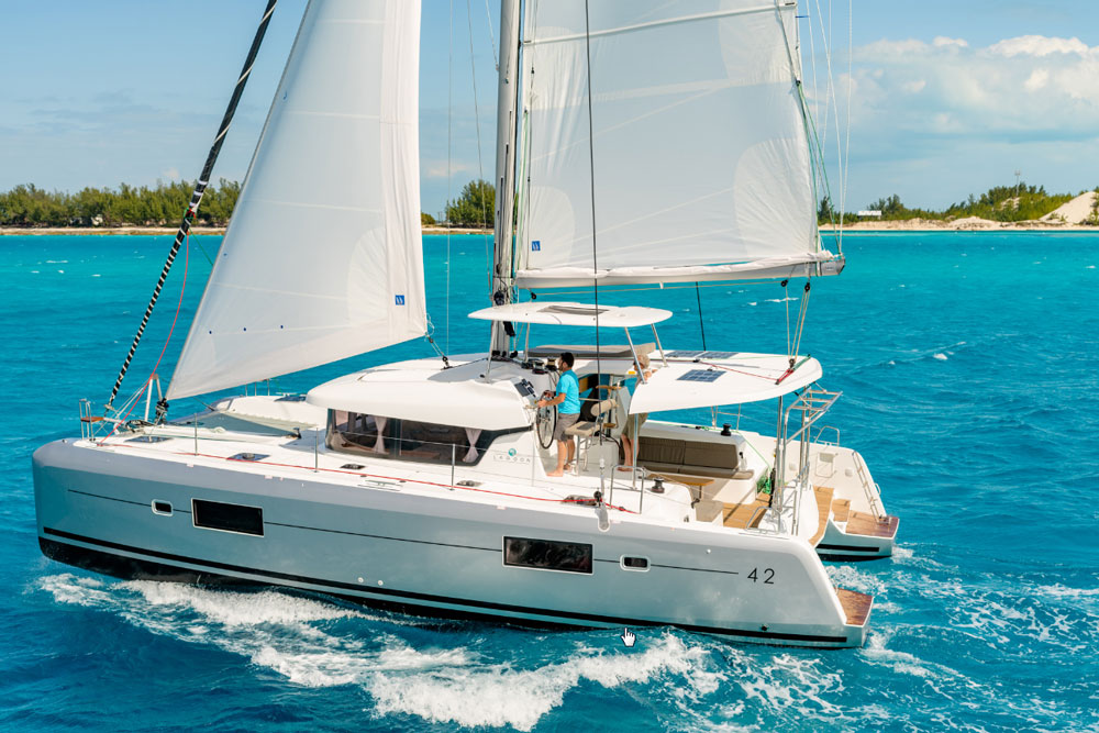 Boat test of the Lagoon 42, a superstar among catamarans