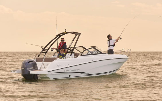 Qué embarcación elegir para ir de pesca en el mar ? Guía completa